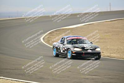 media/Jan-26-2025-CalClub SCCA (Sun) [[cfcea7df88]]/Group 4/Race/